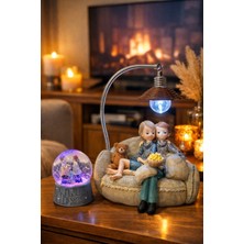 Kesene Sevgiliye 2'li Biblo Seti Romantik Çift Temalı Masa Lambası ve Işıklı Kar Küresi Gece Lambası Gri