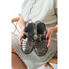 Slipcat Kadın Parlak Şeffaf Siyah Gümüş Simli Jelly Sandalet