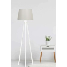 PremiumPort Şık 3 Ayaklı Lambader, Krem Kumaş ve Beyaz Ayak ile Modern Tasarım