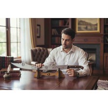 Mertcan Knife Zülfikar Dekoratif Kılıç - Özel Ahşap Standlı, Lazer Kesim ve Hat Yazılı Hediyelik Kılıç