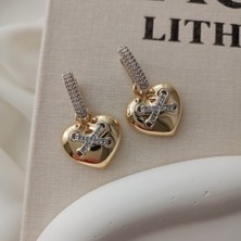 Lente Aksesuar Mix Renk Taşlı x Detaylı Kalp Küpe - Gold Gümüş Kaplama Işıltılı Kalp Küpe