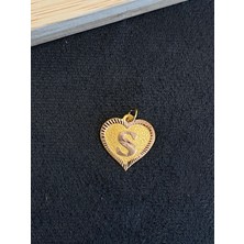 Aida Jewelss 14 Ayar Altın Harfli Kolye Ucu Kalp Modeli S Harfi Altın Kolye Ucu
