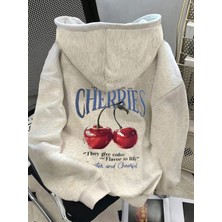 LAYORA Oversize Kapüşonlu Sweatshirt – Günlük ve Şık