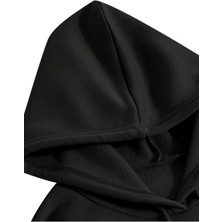 LAYORA Unisex Basic Hoodie – Şık ve Spor Kombinler Için
