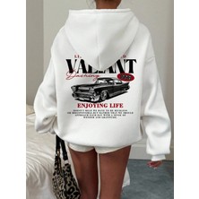 LAYORA Minimal Tasarım Hoodie – Günlük Kullanıma Uygun