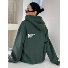 LAYORA Yeni Sezon Baskılı – Oversize Kapüşonlu Sweatshirt