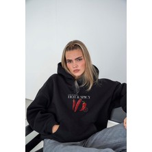 LAYORA Kadın Oversize Hoodie Hot & Baskılı Siyah – Kapüşonlu, 3 Iplik Şardonlu Polar