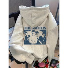 LAYORA Minimal Tasarım Hoodie – Günlük Kullanıma Uygun