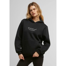 LAYORA Oversize Hoodie – Trend 2025 Kışlık Koleksiyon
