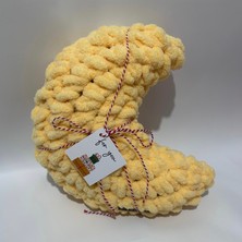 Ayona El Örgüsü Sarı Puffy Ay Yastık - Ultra Yumuşak Hediyelik Dekoratif Yastık 34X25 cm