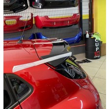 Renault Clio 4 Parlak Siyah Boyalı  Fiber Spoiler