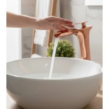 İsaoğlu Yapı Bakır Lavabo Bataryası Çanak Uyumlu Yüksek Model Şelale Akışlı Çanak Armatür Bakır Bronz Renk
