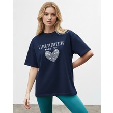 Caddekombin Kadın Kristal Işıltılı Kalp Figürlü Lacivert T-Shirt