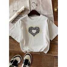 Caddekombin Kadın Modern Leopar Kalp Tasarımlı Gri T-Shirt