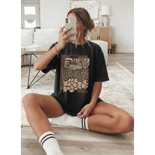 Caddekombin Kadın World Baskılı Bisiklet Yaka Siyah T-Shirt
