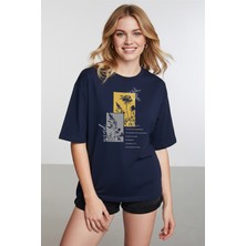 Caddekombin Kadın Batik Desenli Çiçek Baskılı Bisiklet Yaka Lacivert T-Shirt