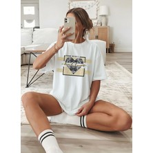 Caddekombin Kadın Dantelli Kalp Detaylı Baskılı Beyaz T-Shirt