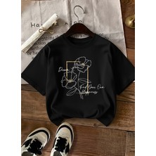 Caddekombin Kadın Çiçek Grafik Baskılı Bisiklet Yaka Siyah T-Shirt