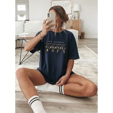 Caddekombin Kadın Gold Detaylı Love Yazılı Bisiklet Yaka Lacivert T-Shirt