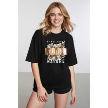 Caddekombin Kadın Motto Yazılı Modern Doğa Temalı Siyah T-Shirt