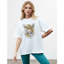 Caddekombin Kadın Leopar Noktalı Grafik Baskılı Basic Beyaz T-Shirt