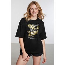Caddekombin Kadın Gold Leopar Illüstrasyonlu Siyah T-Shirt