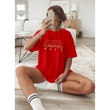 Caddekombin Kadın Gold Detaylı Love Yazılı Bisiklet Yaka Kırmızı T-Shirt