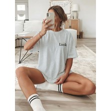 Caddekombin Kadın Look Yazı Baskılı Bisiklet Yaka Gri T-Shirt