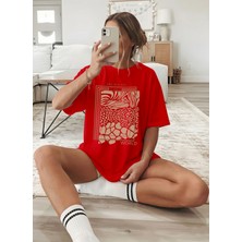 Caddekombin Kadın World Baskılı Bisiklet Yaka Kırmızı T-Shirt
