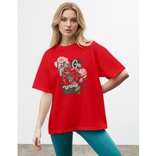 Caddekombin Kadın Pembe Gül Baskılı Bisiklet Yaka Kırmızı T-Shirt