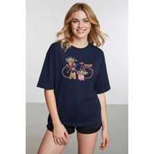 Caddekombin Kadın Pug Grafik Baskılı Yuvarlak Yaka Lacivert T-Shirt