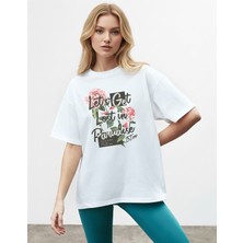 Caddekombin Kadın Pembe Gül Baskılı Bisiklet Yaka Beyaz T-Shirt