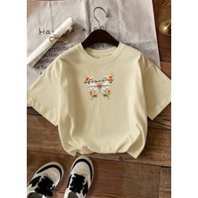 Caddekombin Kadın Elmas Kelebek Baskılı Yuvarlak Yaka Bej T-Shirt