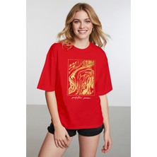 Caddekombin Kadın Gold Figur Baskılı Yuvarlak Yaka Kırmızı T-Shirt