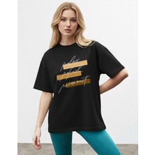 Caddekombin Kadın Motivasyon Mottolu Şerit Baskılı Siyah T-Shirt