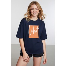 Caddekombin Kadın What Baskılı Bisiklet Yaka Lacivert T-Shirt