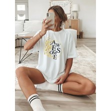 Caddekombin Kadın Gold Taneli Grafik Baskılı Bisiklet Yaka Beyaz T-Shirt