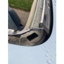 Toyota Mk2 Supra (Celica Supra) Rüzgar Deflektörü Bağlantısı Plastiği  - 6846432