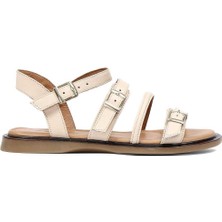 Celal Gültekin Kadın Bej Tokalı Gladyatör Deri Sandalet