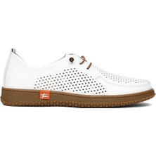 Celal Gültekin Kadın Beyaz Bağcıklı Deri Ayakkabı