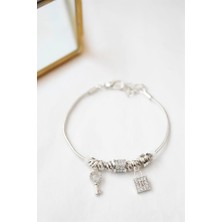 Skygo Kilit Anahtar Charmlı Bileklik - Gümüş