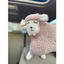 Senraz Pembe Kuzu Araba Boyun Yastığı ve Emniyet Kemeri Aksesuarı Peluş Kılıf Seti (1 Yastık ve 1 Kılıf)