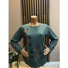 Akmavi Kadın Orta Yaş ve Üzeri Viskon Renkli Yaprak Desenli Taşlı Likralı Anne Penye Bluz