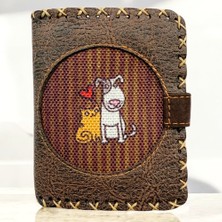 Fildişi Aksesuar El Yapımı Kadın Cüzdan Vegan Deri Kedi Köpek Aşkı Görselli Koyu Kahverengi Renk