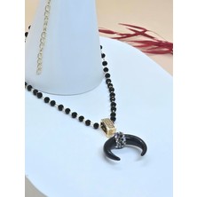 Boynuz Figür Zirkon Taş Detaylı Siyah Boncuk Kolye