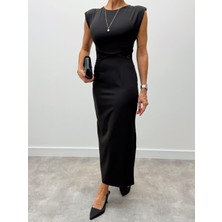 Ecenin Favorileri Bel Dantel Detaylı Yırtmaçlı Siyah Kolsuz Uzun Elbise