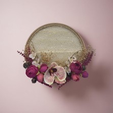 El Yapımı Çiçekli Kasnak Duvar Süsü Mor Tonlarda Asma Dekor