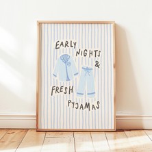 Ninastore Erken Geceler Taze Pijama Baskılı Mavi Kız Çocuk Temalı Pozitif Poster Kızlık Dönemi Duvar Dekoru Çe