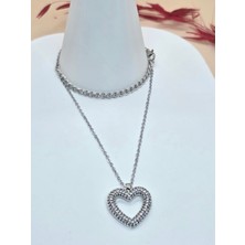 Zirkon Taşlı Kalp Detaylı Zincir Kolye