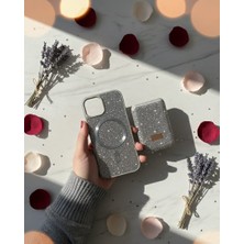 KumOziShop iPhone 15 Pro Uyumlu Magsafe ve Mıknatıs Özellikli Taşlı Cüzdanlı Premium Kılıf